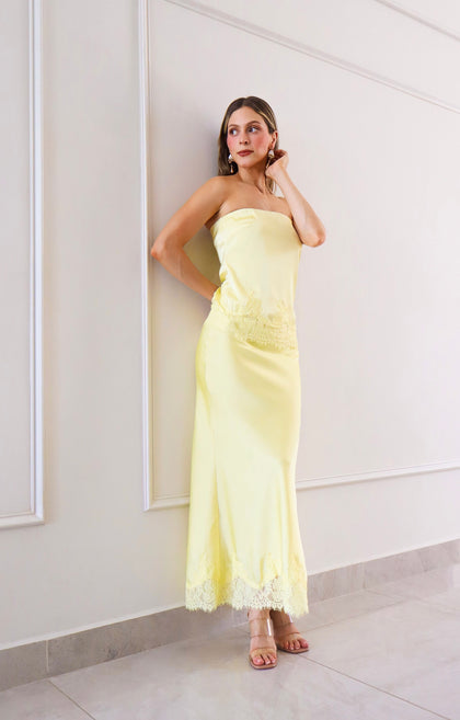 Set Ina Amarillo